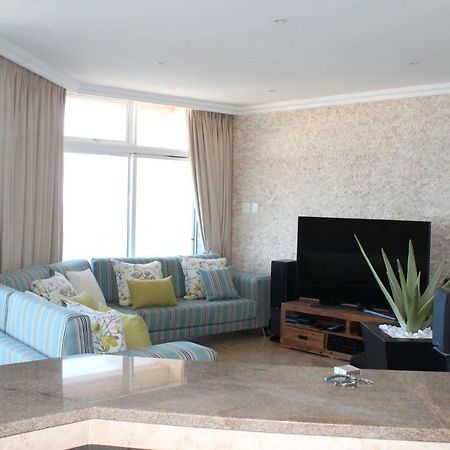 Unit 1101 Oyster Rock Apartment Durban Bagian luar foto