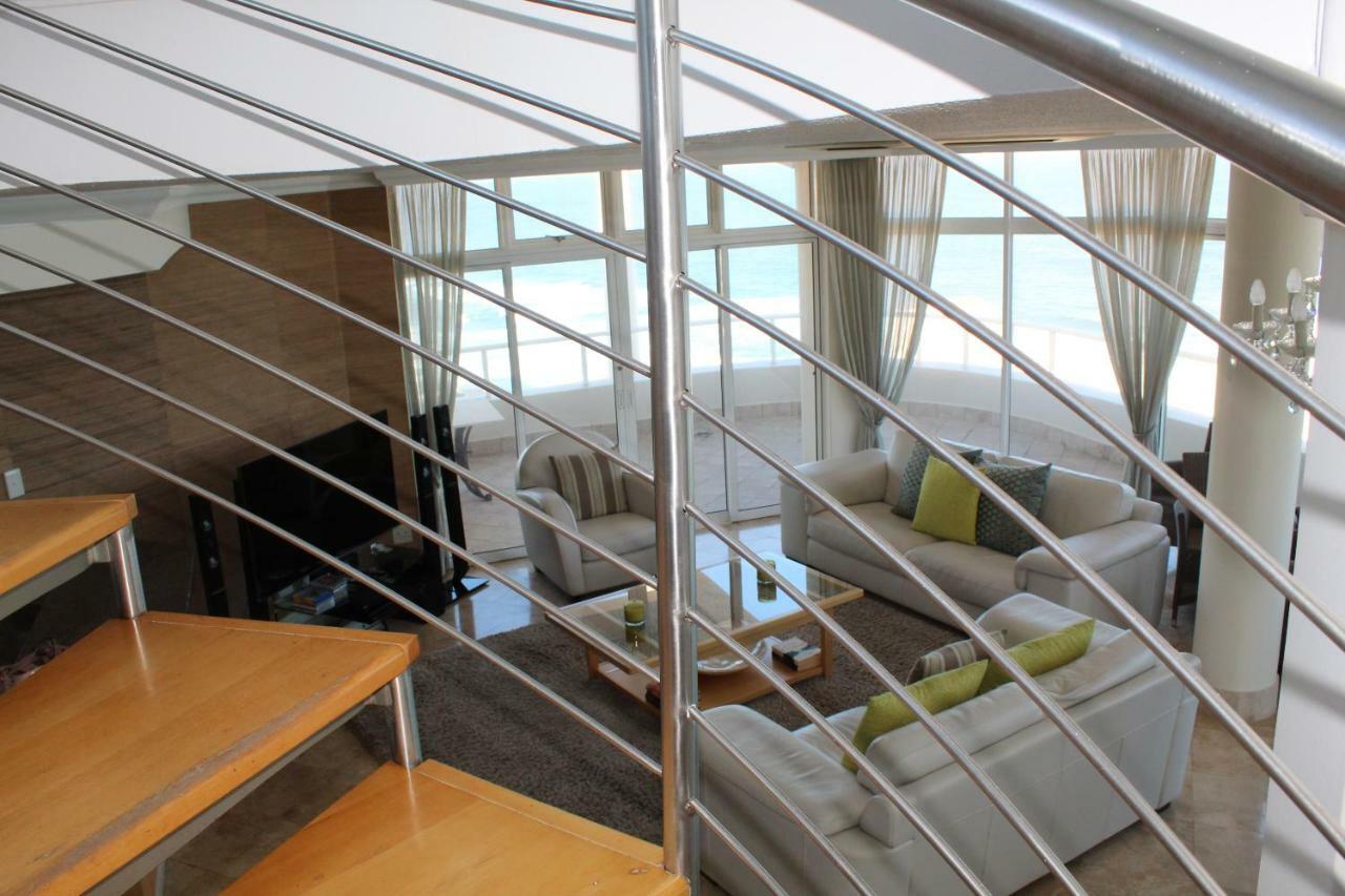 Unit 1101 Oyster Rock Apartment Durban Bagian luar foto