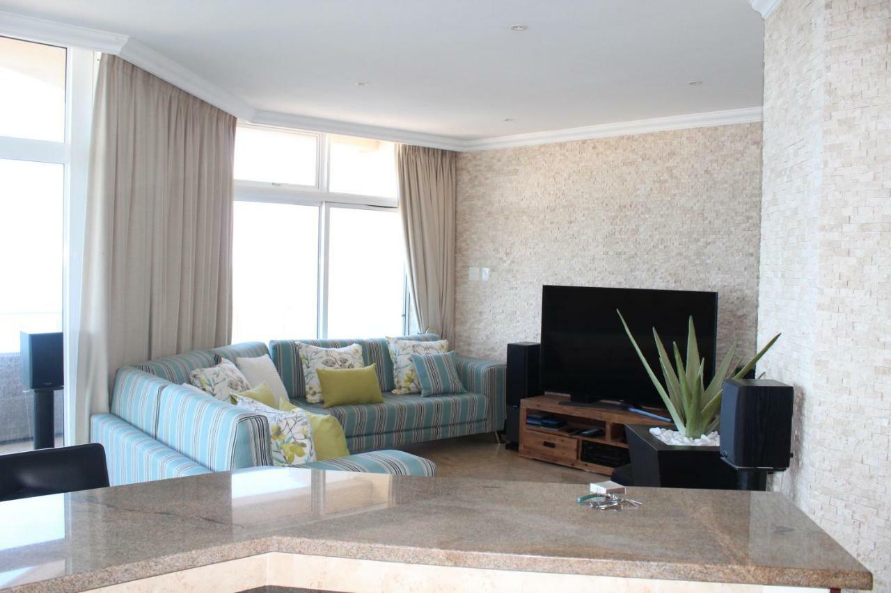 Unit 1101 Oyster Rock Apartment Durban Bagian luar foto
