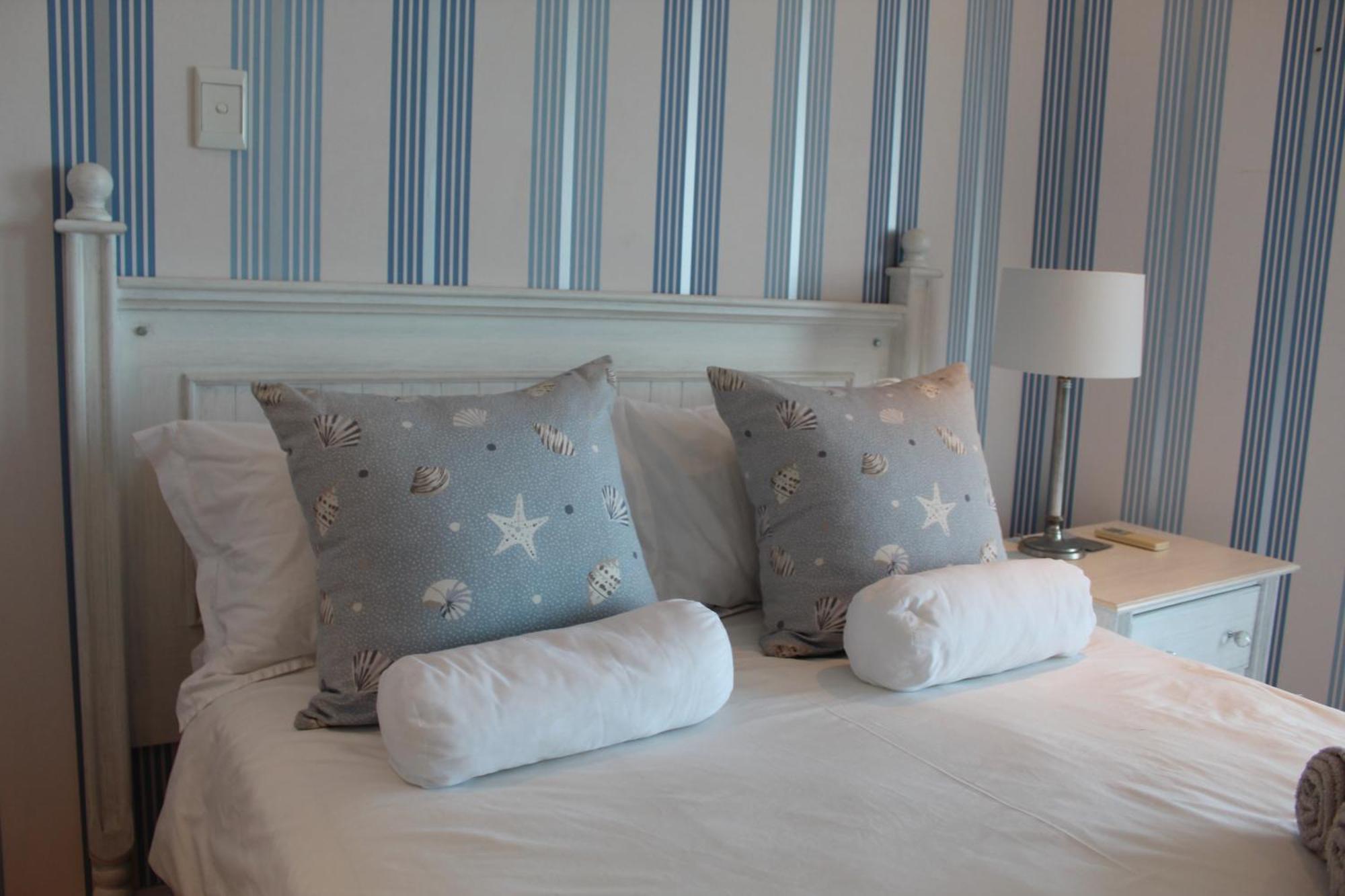 Unit 1101 Oyster Rock Apartment Durban Bagian luar foto